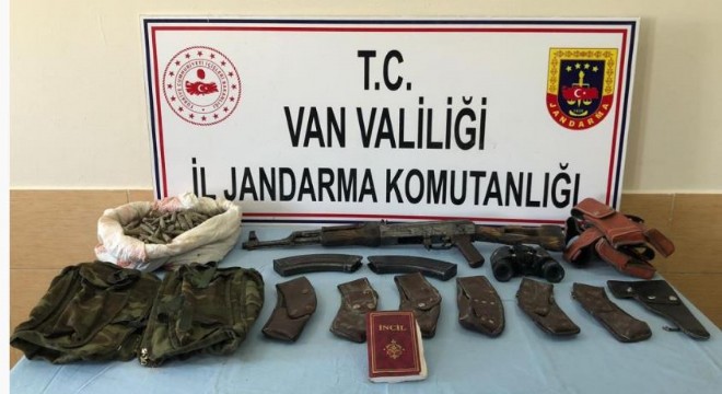  PKK/KCK operasyonda İncil ele geçirildi